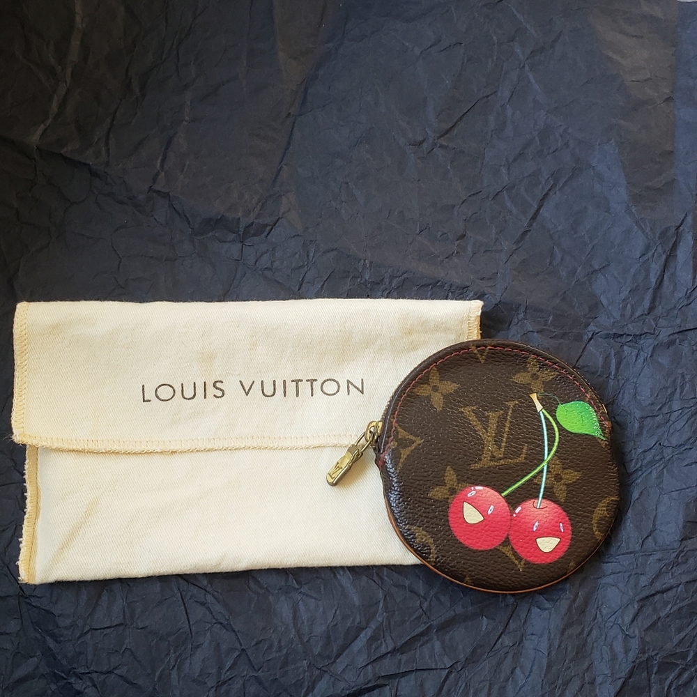 EUC Rare Authentic Louis Vuitton X Murakami Cerise Monogram Porte-monnaie Rond - Picture 2 of 12